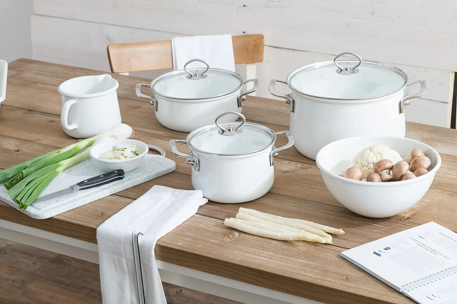 Кастрюля Riess NOUVELLE 0655-033 со стеклянной крышкой 16 см 8 см 1 л эмалированная индукционная Arctic White, фото №3