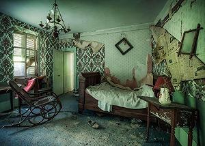 Пазл Ravensburger Lost Places 17360 Crumbling Dreams 1000 деталей от 14 лет synthetic.ua - Фото 1