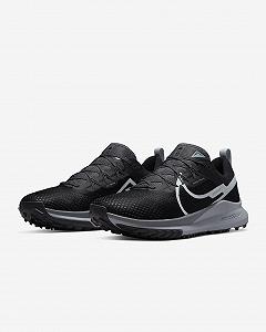 Кросівки бігові Nike 40 - Фото 1