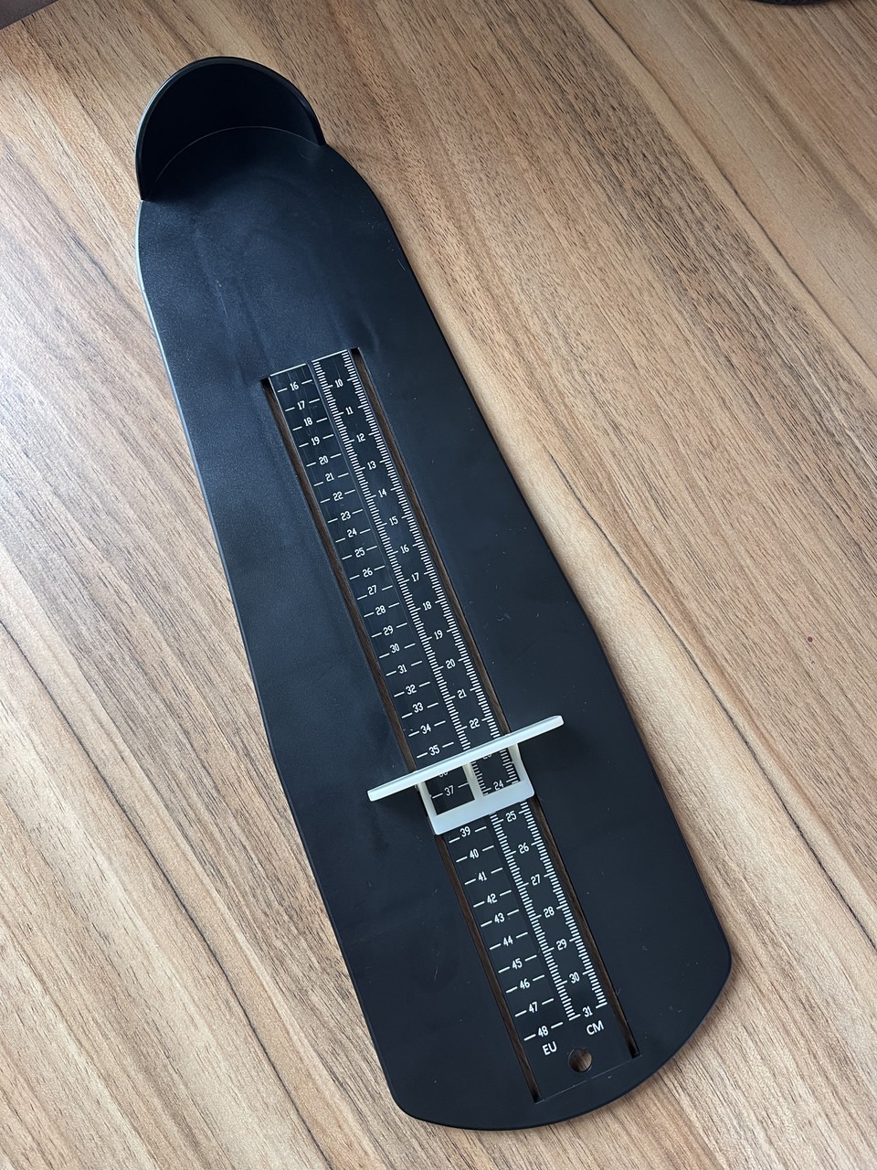 Линейка-стелька для измерения ступней Leluno Измеритель стопомер размера обуви ребенка и взрослых до 31 см Черный, фото №1