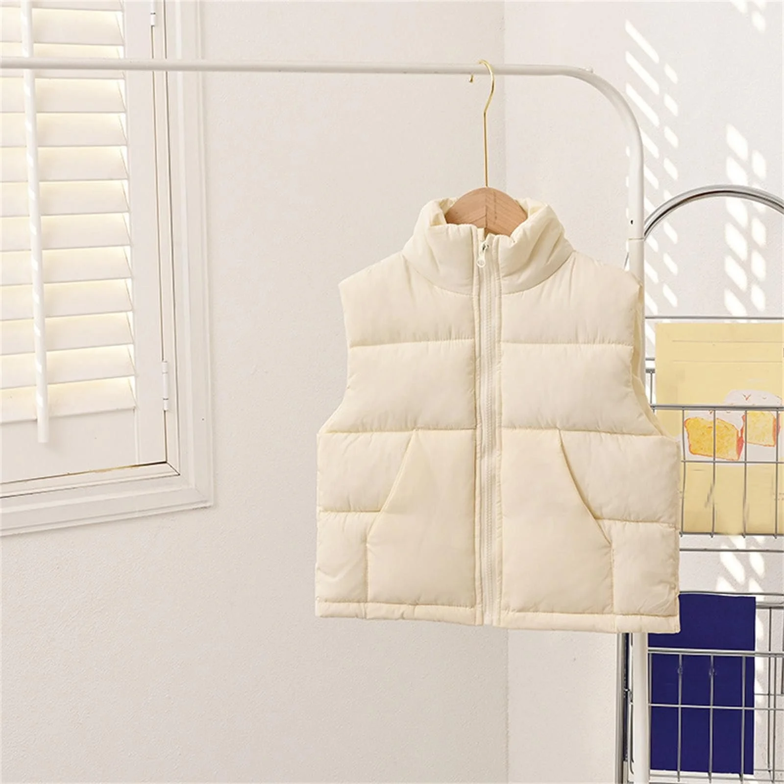 Стеганый жилет Generisch Легкий зимний для девочек и мальчиков Безрукавка Водонепроницаемая куртка-буфер с воротником-стойкой Осенний зимний осенний жилет для активного отдыха, фото №2