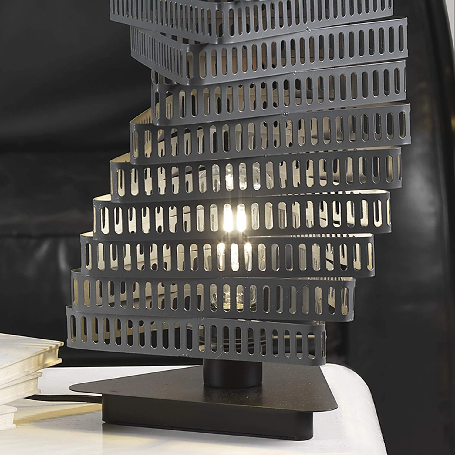 Настільна лампа ONLI Fireplace Titanium, фото №4