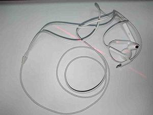 Наушники и Bluetooth-гарнитуры Apple EarPods Lightning - Фото 1