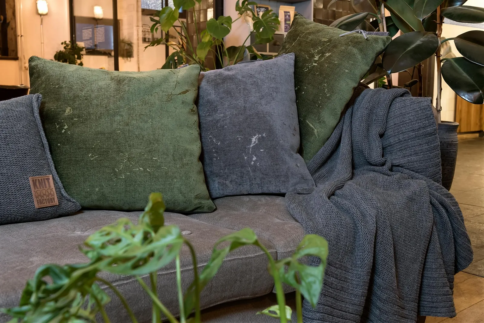 Покривало KNIT FACTORY Однотонна Вязана XL Антрацит 195 x 225 см, фото №9