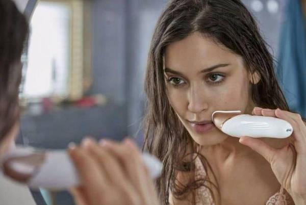 Электробритва GEMEI GM-7003 Белая, фото №1 Электробритва GEMEI GM-7003 Белая, фото №1