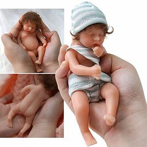 Кукла YIHANGG Mini Reborn 6 Inch 15 см девочка новорожденный с одеждой с кудрявыми вкорененными волосами из силикона спящая - Фото 1