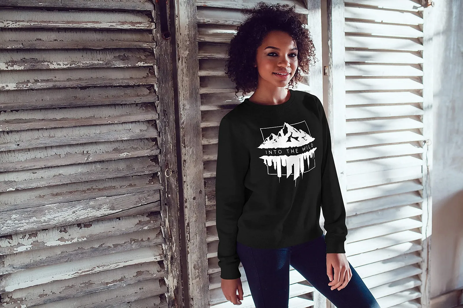Женский свитшот Neverless Into The Wild Mountains Versus Skyline Adventure, фото №2