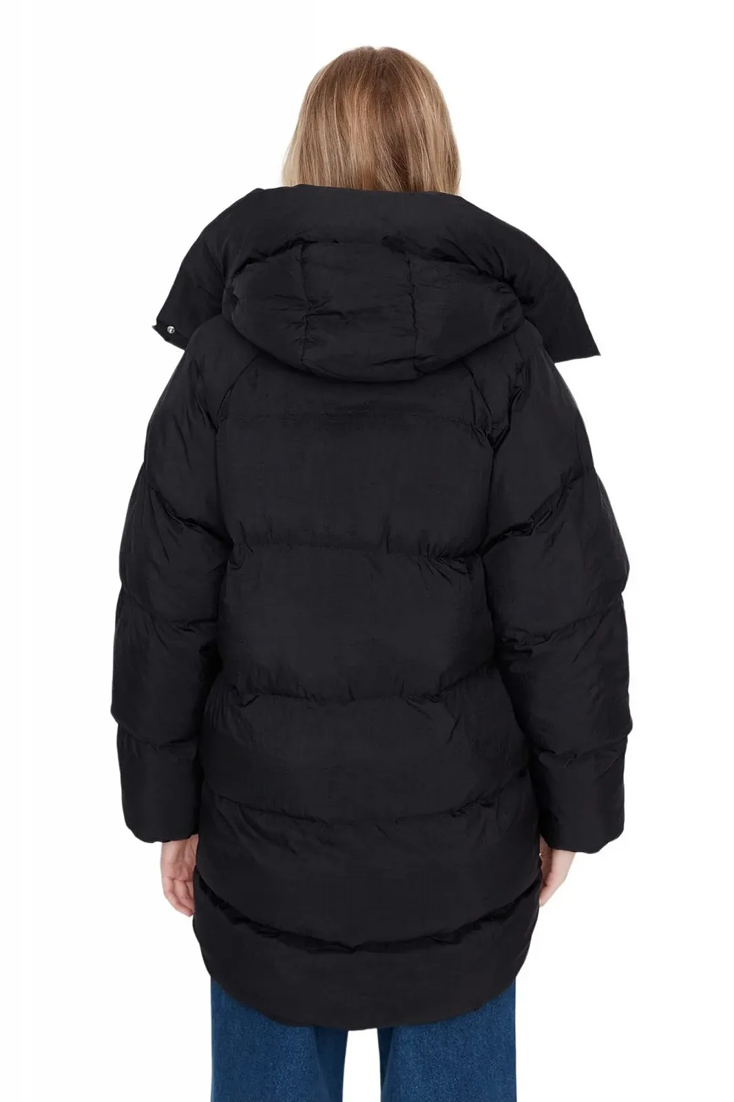 Женская зимняя куртка-пуховик TRENDYOL, однотонная, тканая, фото №5 Женская зимняя куртка-пуховик TRENDYOL, однотонная, тканая, фото №5