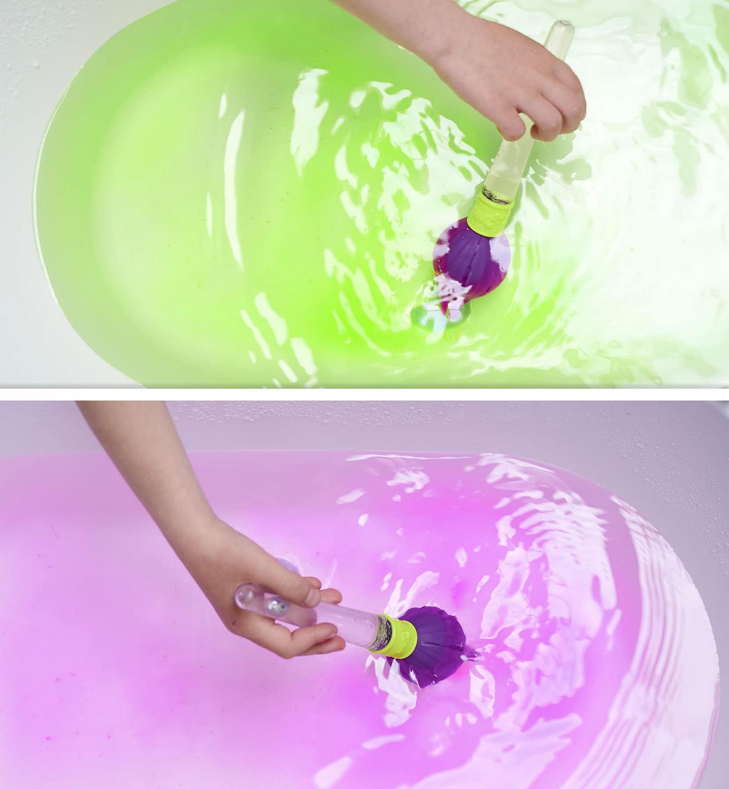 Щітка з трьома бомбочками для ванни, Розфарбовує воду барвисто, фото №4