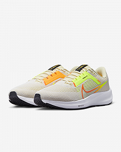 Кросівки бігові Nike Pegasus 40 DV3853-101 40 - Фото 1