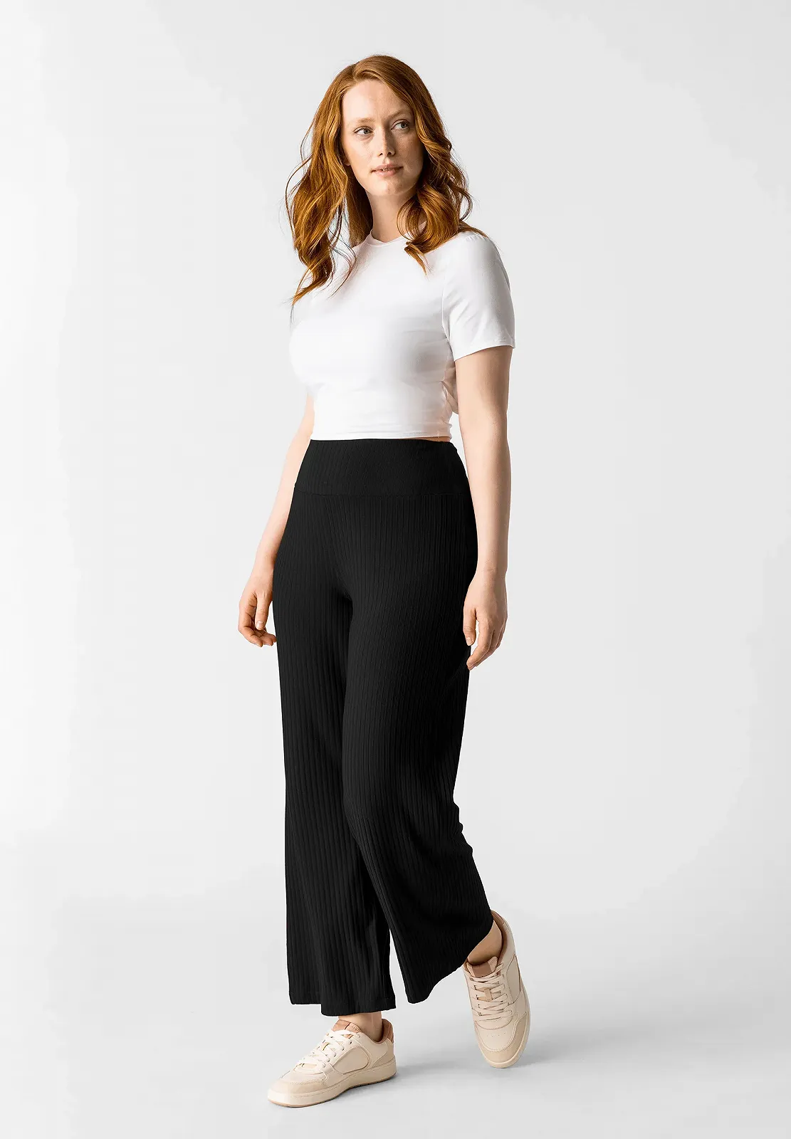 Женские брюки Les Lunes The Romy Pants Black - M, фото №4 Женские брюки Les Lunes The Romy Pants Black - M, фото №4