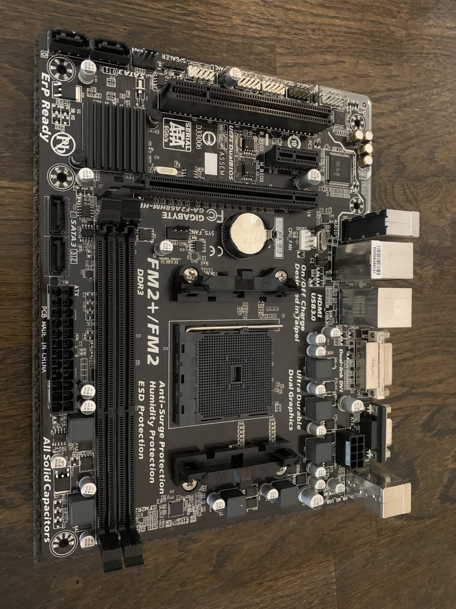 Материнська плата Gigabyte GA-F2A68HM-HD2, фото №2