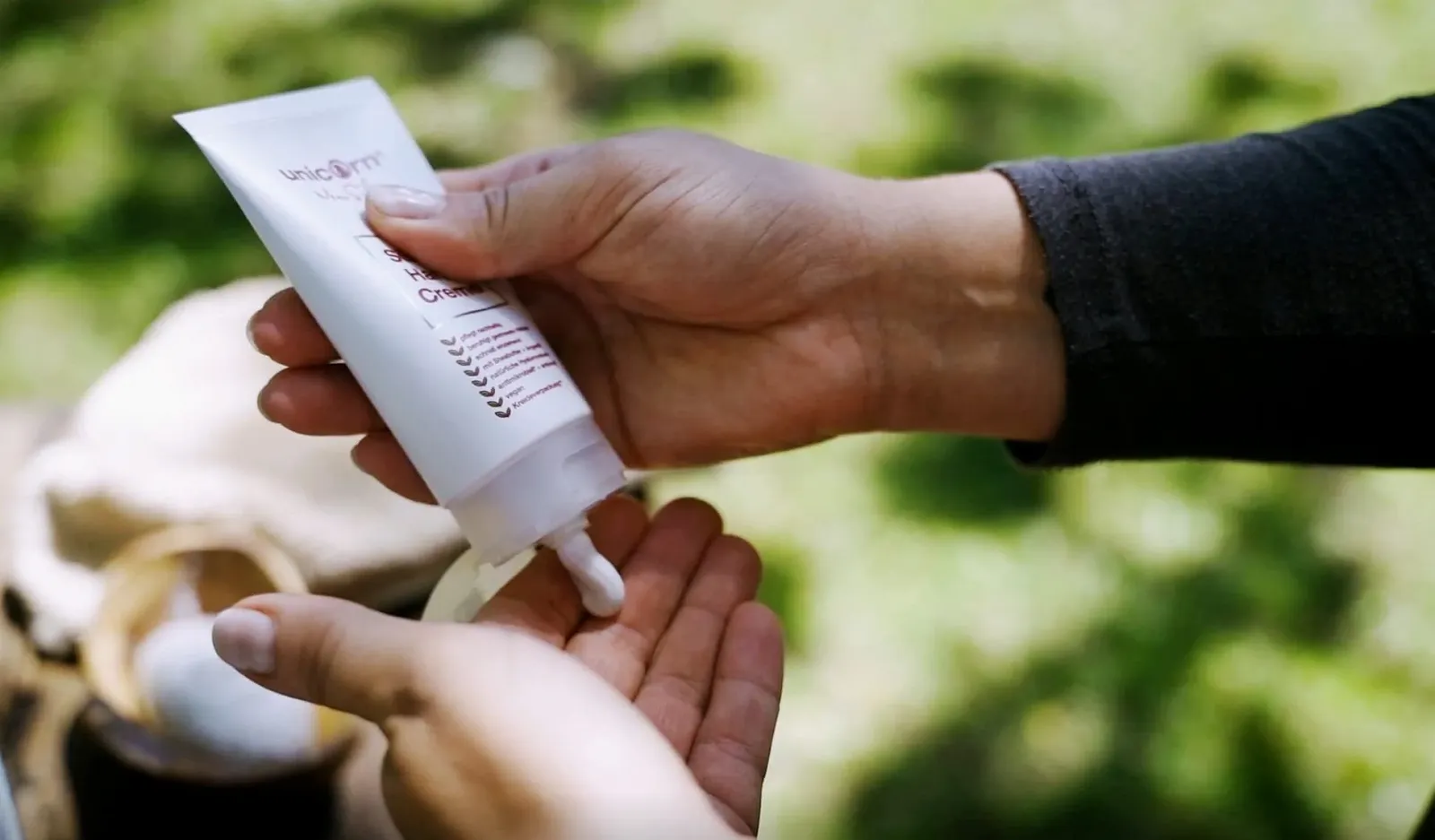 Крем для рук Unicorn з Micro Silver 75 мл - з квітковим ароматом - швидко вбирається, фото №6