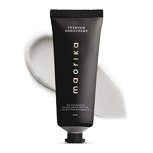 Купить Крем для рук Maorika Premium с медом манука MGO 550 - Интенсивный уход с маслом ши и пчелиным воском - Для сухой и поврежденной кожи рук - 50 мл - Фото 1 Крем для рук Maorika Premium с медом манука MGO 550 - Интенсивный уход с маслом ши и пчелиным воском - Для сухой и поврежденной кожи рук - 50 мл - Фото 1