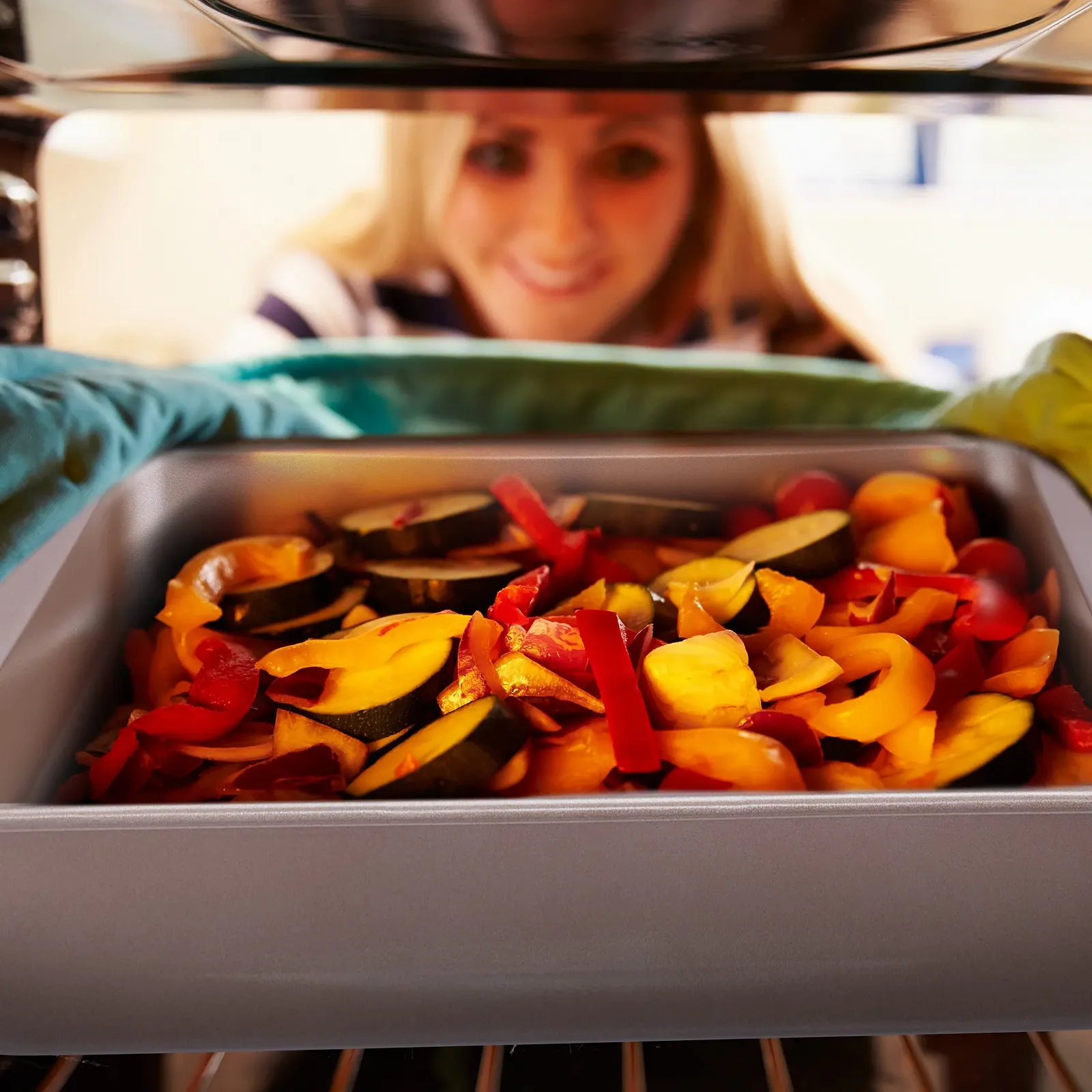 Форма для випікання Relaxdays квадратна антипригарна 4 л з вуглецевої сталі коричнева, фото №3