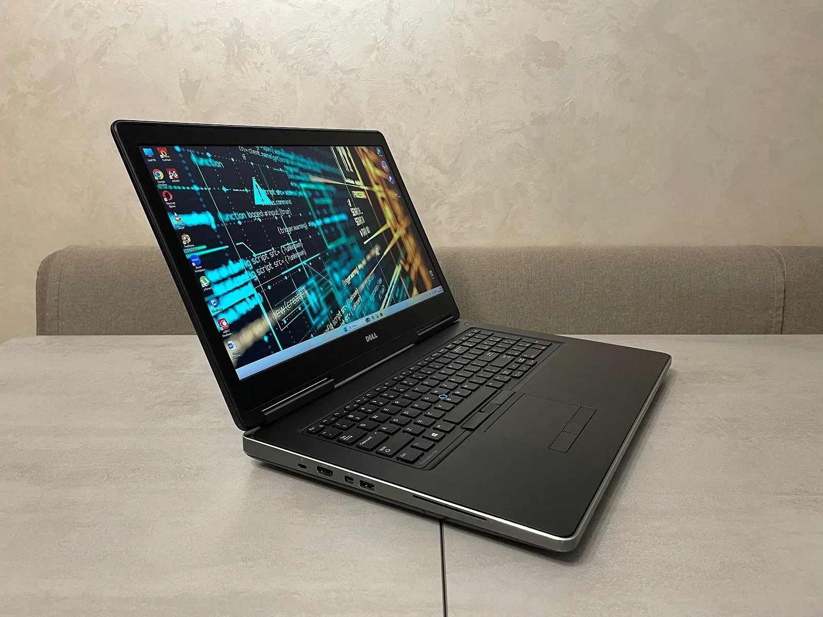 Dell Precision 7720, 17,3" FHD IPS, i7-6820HQ, 16GB, 256GB+1TB, Nvidia 6GB, фото №5