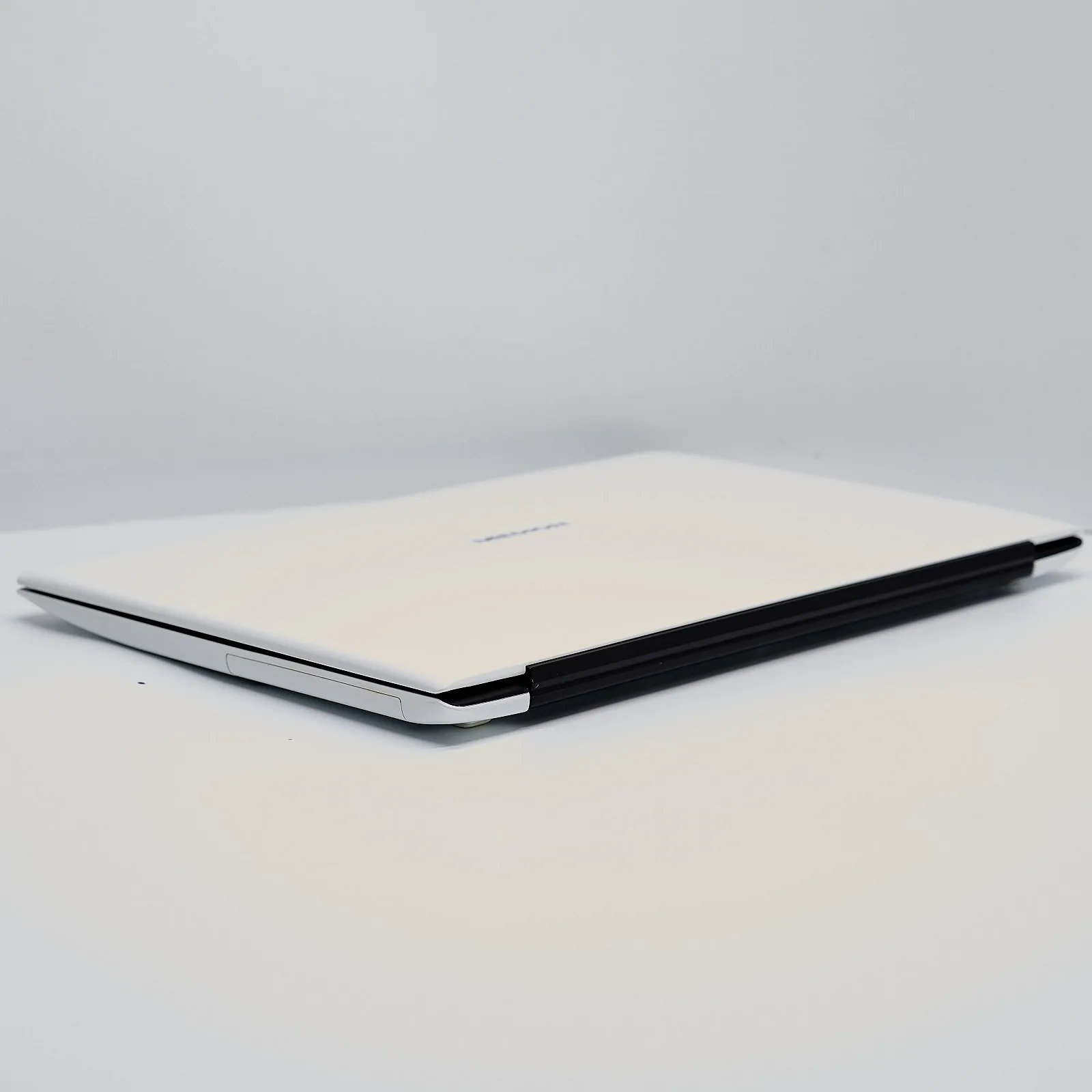 Ноутбук 15.6" Medion (Lenovo Group) Akoya S6219 Intel RAM 4 ГБ eMMC 128 ГБ Intel Graphics Win10 (4860), фото №4