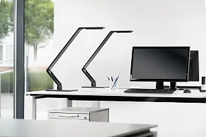 Настільна лампа Luctra Table Linear Base 920101 LED Біологічно ефективне світло З регулюванням яскравості Чорна synthetic.ua - Фото 1