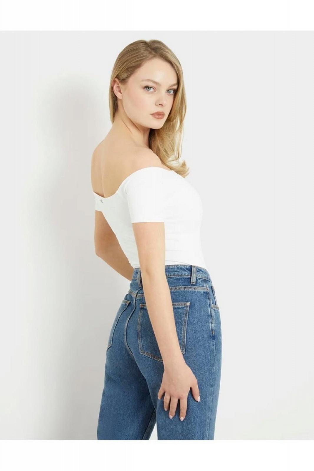 Женская футболка GUESS - Off-The-Shoulder Ribbed Top - Белая - S, фото №3