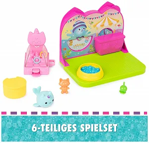 Набір для гри Gabby's Dollhouse Deluxe Room з Kitten Narwhal Kitty Narwhale, Меблями та Тематичними Аксесуарами, Для віку 3+ synthetic.ua - Фото 1