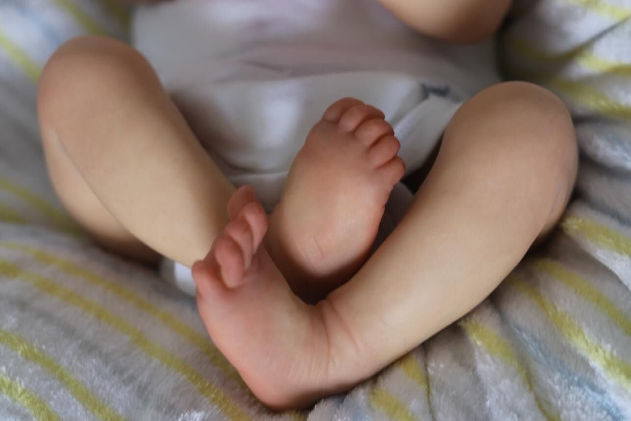 Кукла Anano Reborn Baby Full Silicone Lifelike 19 дюймов 48 см девочка Леви с реалистичным виниловым телом для новорожденных, фото №6
