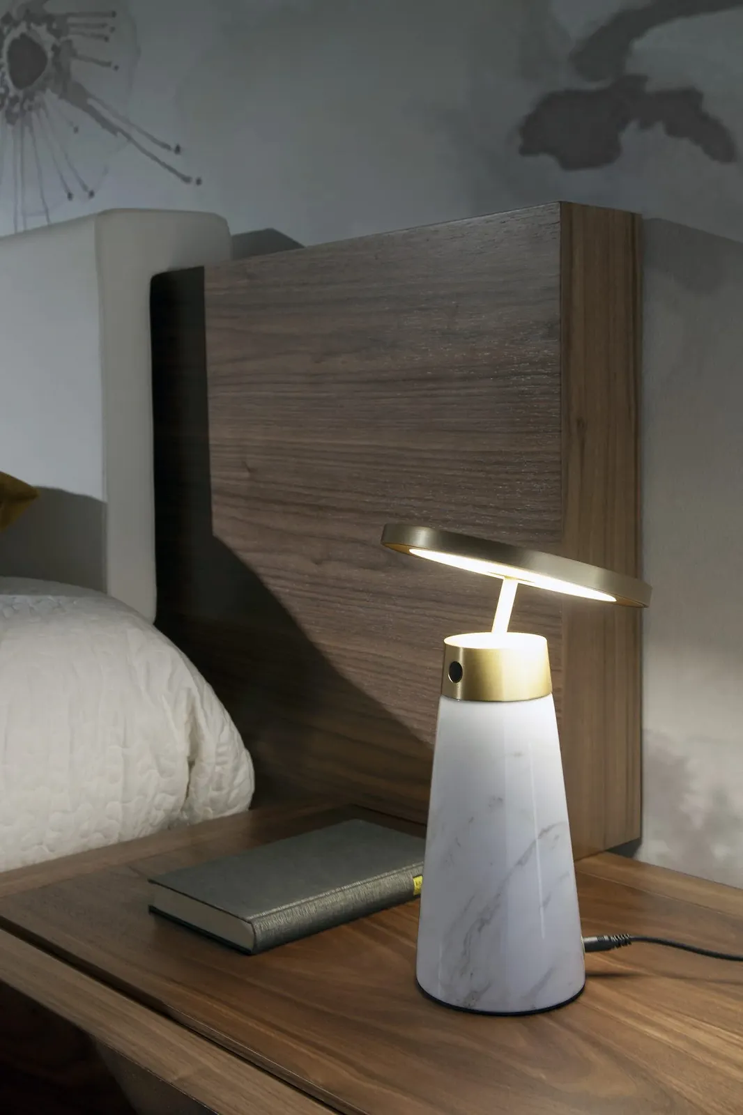 Настільна лампа Ángel Cerdá з білого мармуру та золотої сталі Ø16 x 25,5 см сучасний дизайн Біла з золотом, фото №4