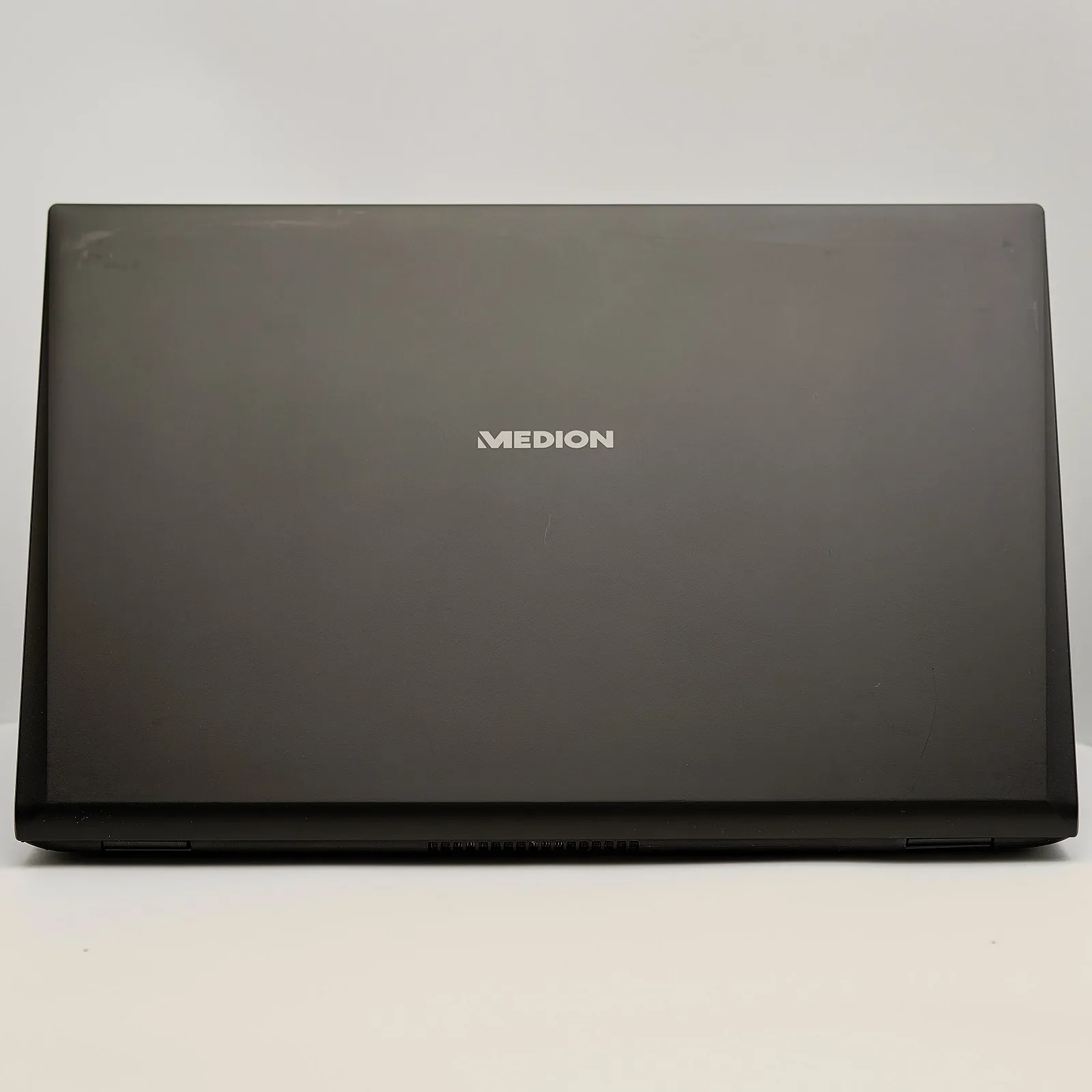 Ноутбук 15.6'' Medion (Lenovo Group) Akoya E6440 | Intel Core i7-8550U | IPS (1920x1080) FullHD | RAM 8 ГБ | SSD 128 ГБ + HDD 1 ТБ | Nvidia GeForce MX150 | Win10 (4915), фото №6 Ноутбук 15.6'' Medion (Lenovo Group) Akoya E6440 | Intel Core i7-8550U | IPS (1920x1080) FullHD | RAM 8 ГБ | SSD 128 ГБ + HDD 1 ТБ | Nvidia GeForce MX150 | Win10 (4915), фото №6