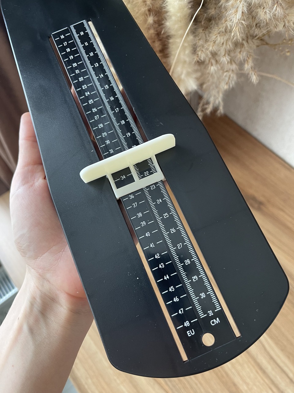 Линейка-стелька для измерения ступней Leluno Измеритель стопомер размера обуви ребенка и взрослых до 31 см Черный, фото №5