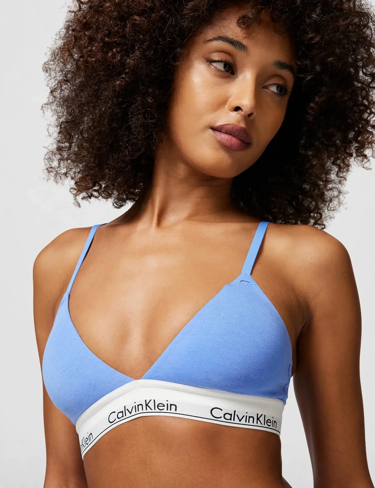 Бюстгальтер Calvin Klein Ll Triangle 000qf5650e, фото №3 Бюстгальтер Calvin Klein Ll Triangle 000qf5650e, фото №3