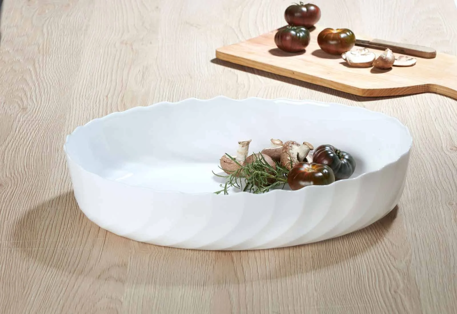 Набір форм для запікання Ritzenhoff & Breker Trianon 2 шт. Овальні опалове скло 32x24 см та 22x16 см Білі, фото №4