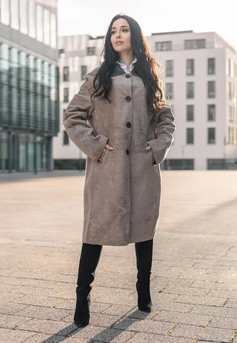 Кожаное пальто Hollert Kiana Lambskin Merino Двустороннее, фото №2 Кожаное пальто Hollert Kiana Lambskin Merino Двустороннее, фото №2