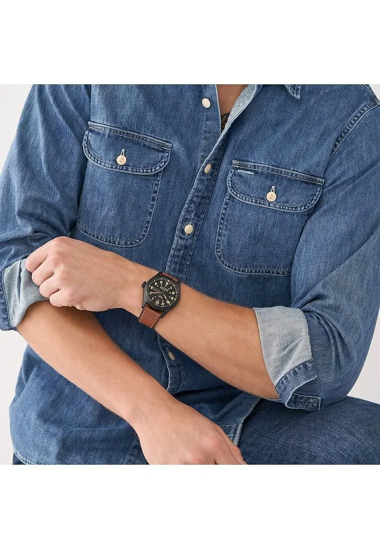 Часы Fossil Defender мужские, солнечные трехстрелочные с датой с браслетом из нержавеющей стали или кожаным ремешком, фото №4 Часы Fossil Defender мужские, солнечные трехстрелочные с датой с браслетом из нержавеющей стали или кожаным ремешком, фото №4