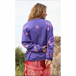 Женский свитшот Miss Goodlife MG12994 с круглым вырезом, принт Heartface City со стразами synthetic.ua - Фото 1