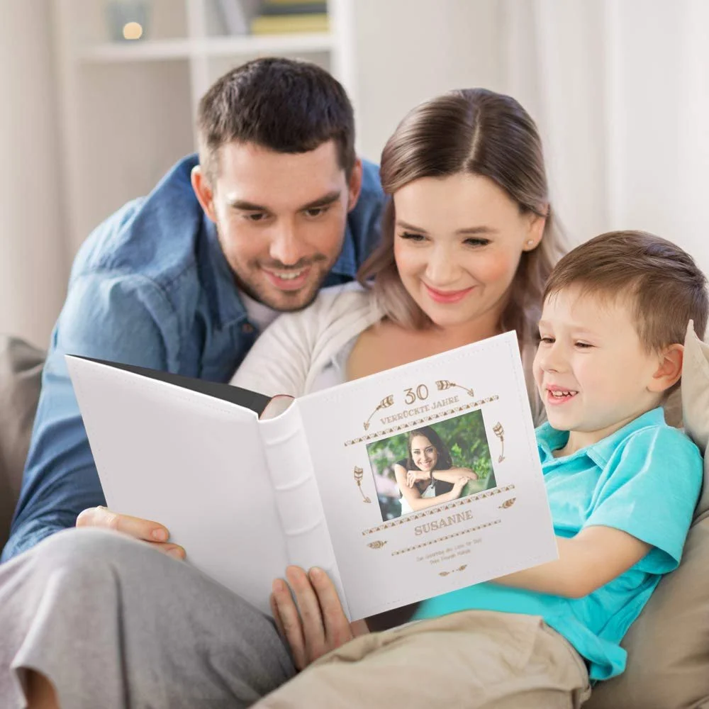 Фотоальбом Maverton для DIY с вырезом для фотографий с гравировкой - на 240 фотографий 10 x 15 - 60 черных страниц - размер 33 x 30 см - белый, фото №7 Фотоальбом Maverton для DIY с вырезом для фотографий с гравировкой - на 240 фотографий 10 x 15 - 60 черных страниц - размер 33 x 30 см - белый, фото №7