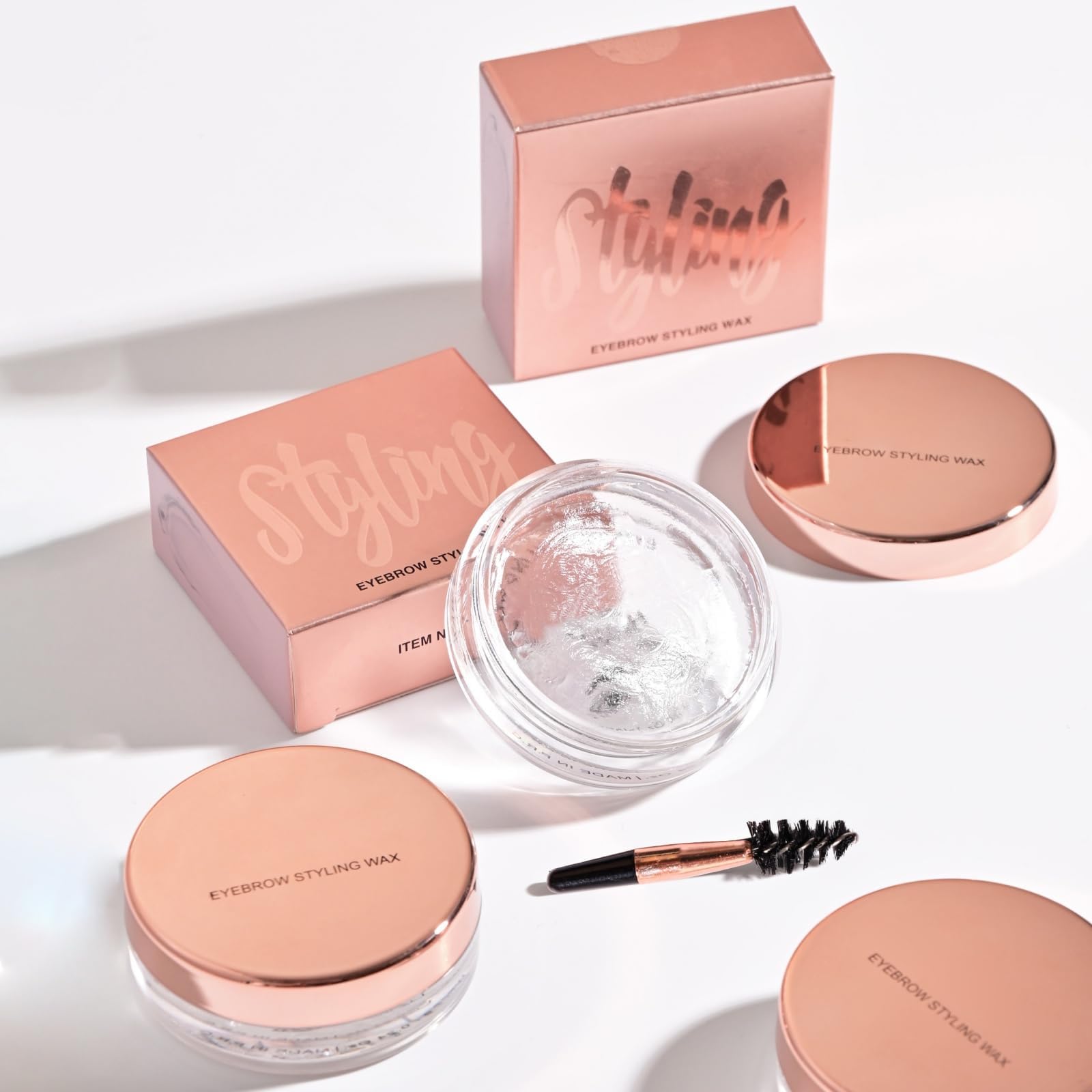 Гель NAOLVE для бровей прозрачный длительного действия, фото №5 Гель NAOLVE для бровей прозрачный длительного действия, фото №5