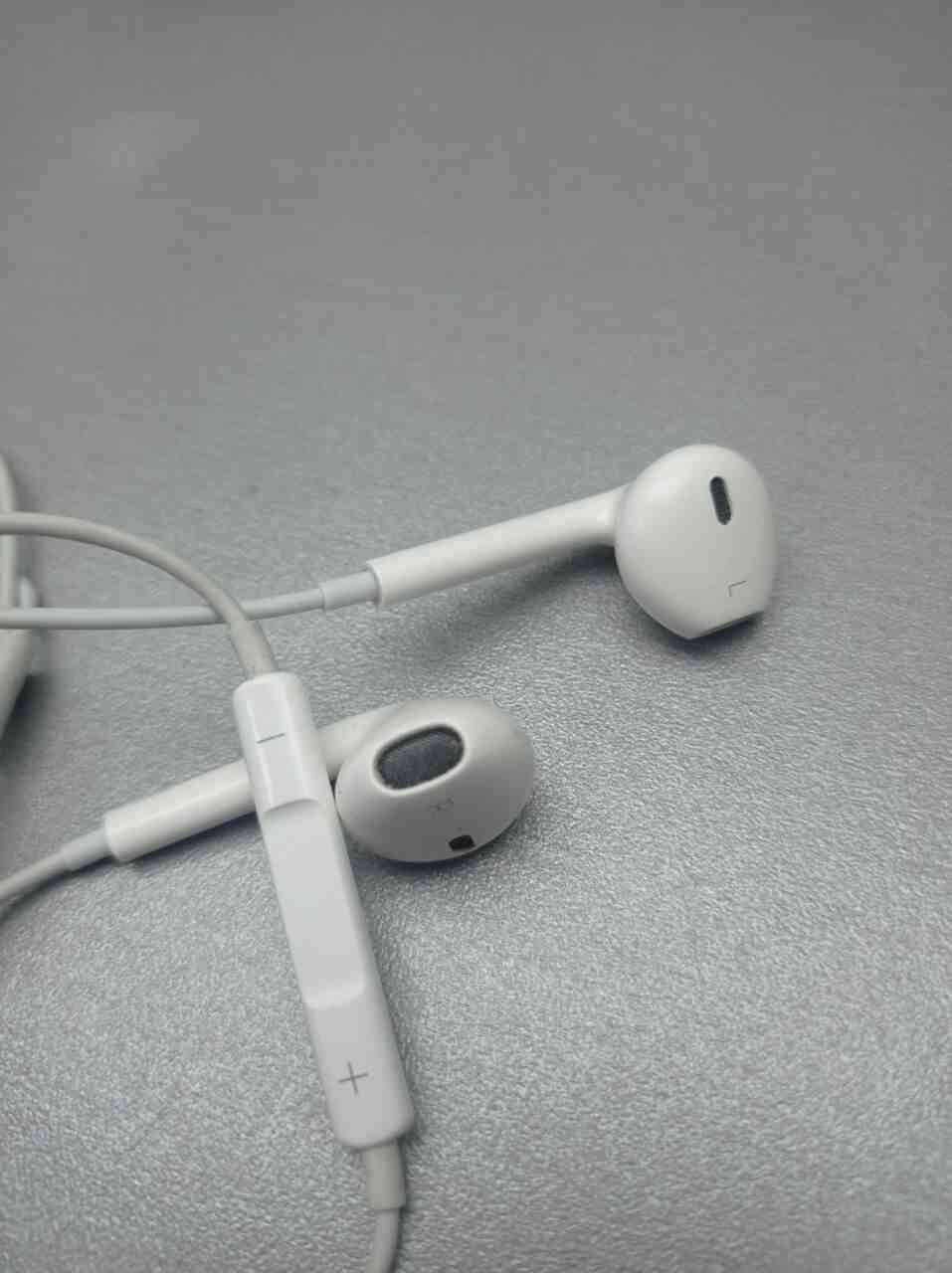 Наушники и Bluetooth-гарнитуры Apple EarPods Lightning White, фото №2
