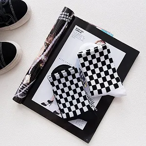 Носки AKAMAS в шахматном стиле, 5 пар, черно-белые (Размер 35-41) цена на synthetic.ua - Фото 1 Носки AKAMAS в шахматном стиле, 5 пар, черно-белые (Размер 35-41) synthetic.ua - Фото 1