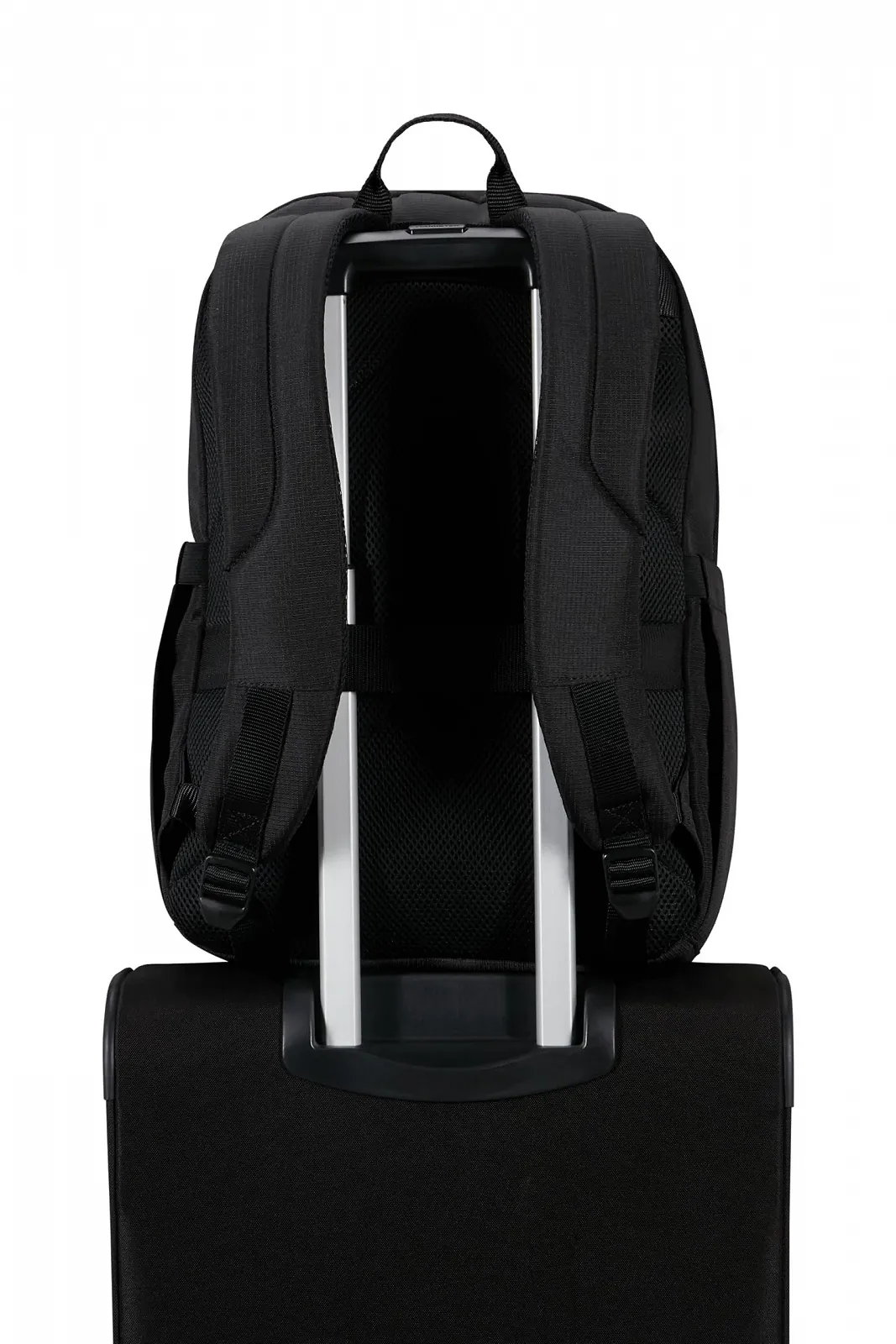 Рюкзак для ноутбука American Tourister Urban Groove UG29 15.6 дюймов 26 л Черный, фото №7 Рюкзак для ноутбука American Tourister Urban Groove UG29 15.6 дюймов 26 л Черный, фото №7