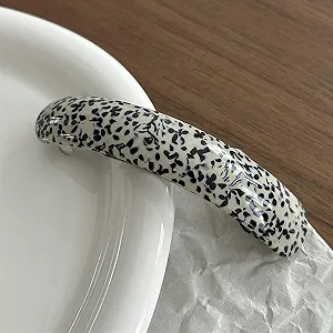 Большие заколки для волос, толстые заколки для волос, эллиптическая повязка на голову, инструмент для ретро-головных уборов, большие заколки для волос для женщин для ежедневного использования цена на synthetic.ua - Фото 1 Большие заколки для волос, толстые заколки для волос, эллиптическая повязка на голову, инструмент для ретро-головных уборов, большие заколки для волос для женщин для ежедневного использования synthetic.ua - Фото 1