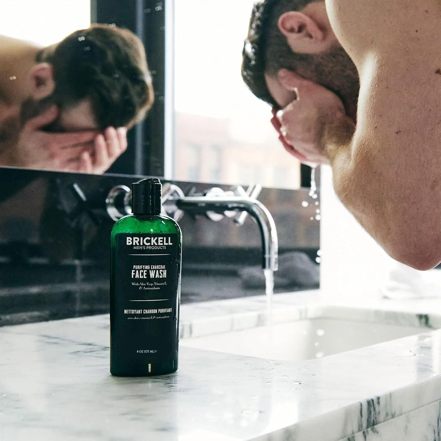 Очищувальний засіб для обличчя Brickell Men's Purifying Charcoal Face Wash Натуральний та органічний 237 мл З ароматом, фото №4