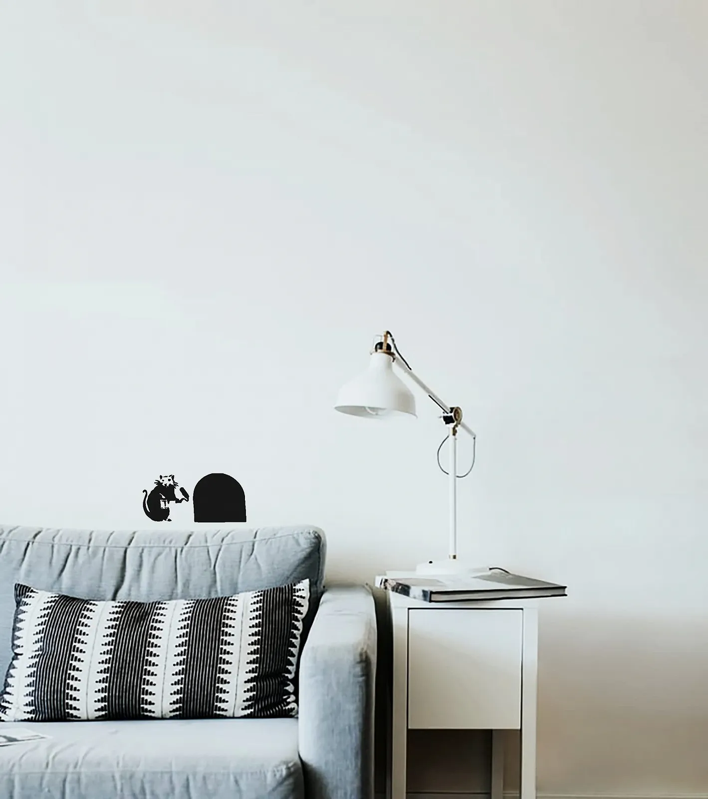 Наклейка на стіну Banksy Rat Mouse Hole Мишача нора 20 см x 10 см з інструкцією, фото №4