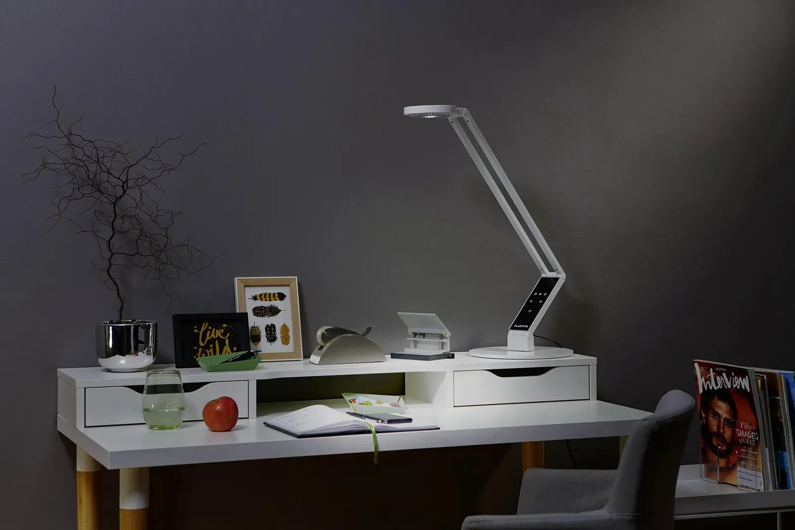 Настільна лампа LUCTRA Table Linear Base LED Диммована Біла, фото №7