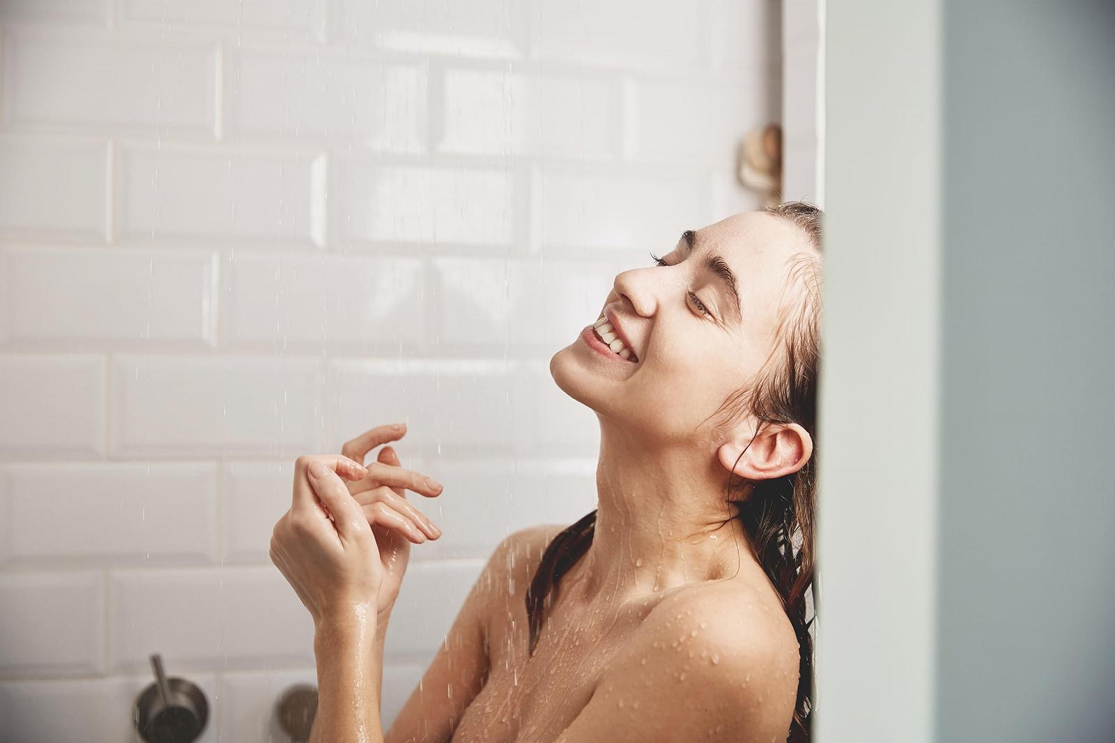 Ароматический гель для душа Kneipp Favourite Person Ваниль, Инжир и Миндальное масло 200 мл, фото №3