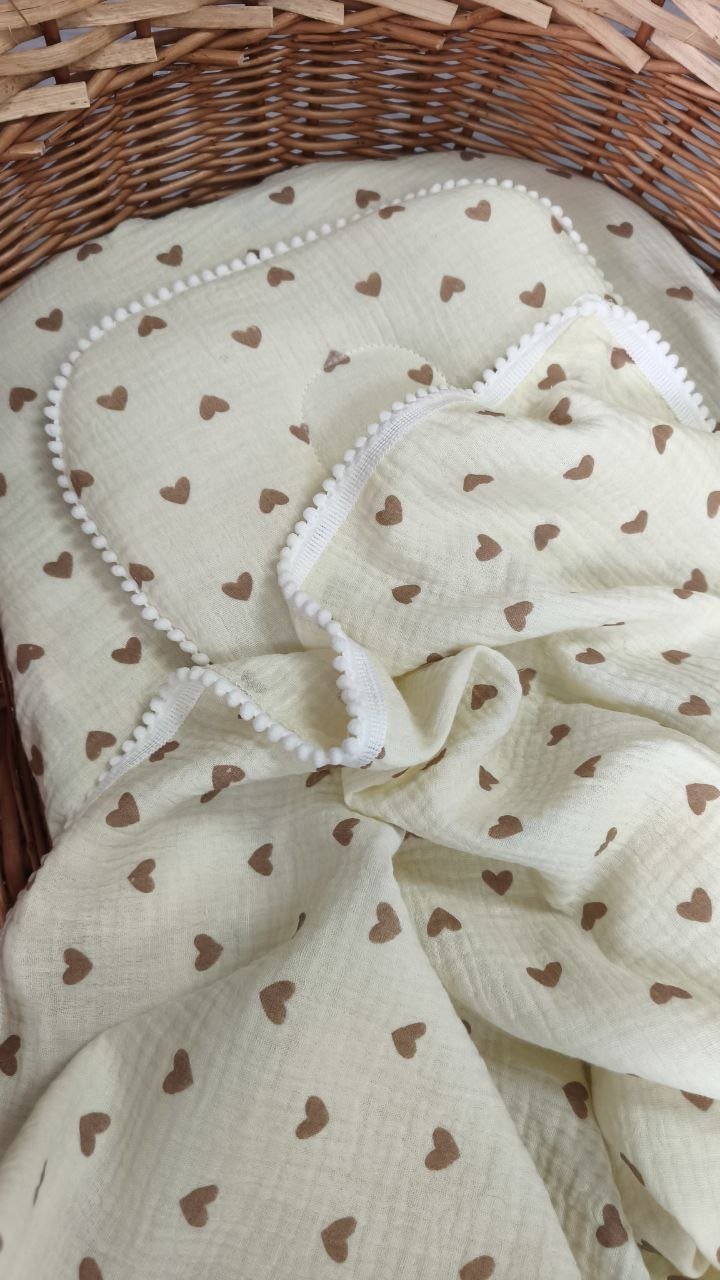 Муслиновый комплект в коляску, люльку: плед, простынь и подушка Сердечки бежевый, фото №1