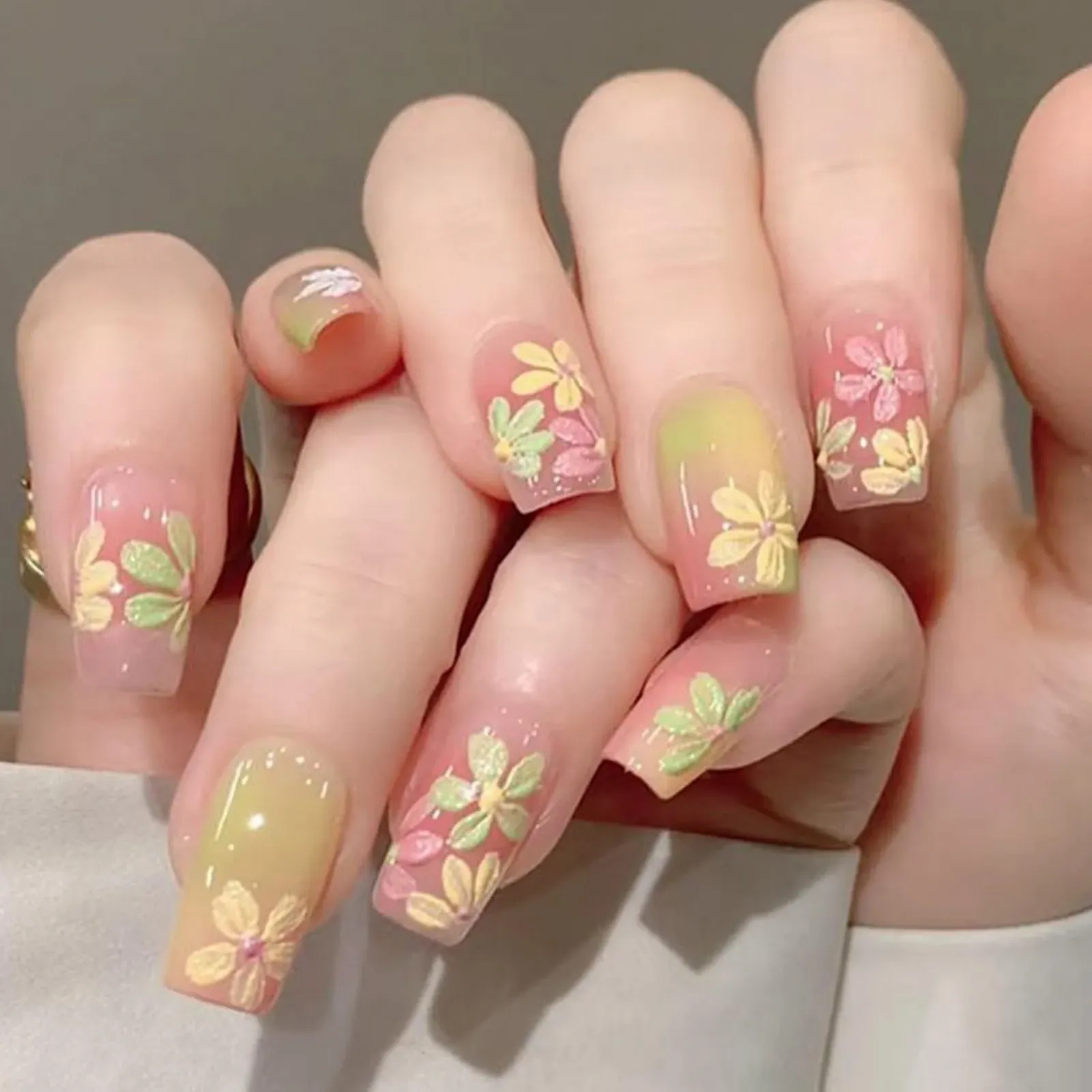 Гель-лак Mihauuke 9 цветов, фото №7 Гель-лак Mihauuke 9 цветов, фото №7