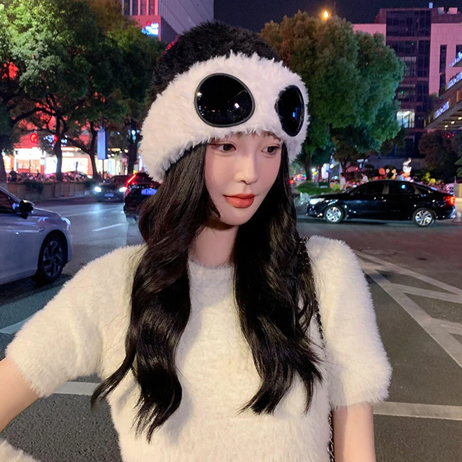 Мягкая эластичная шапка-бини Ldabrye ветрозащитная теплая с клапанами для ушей, фото №3