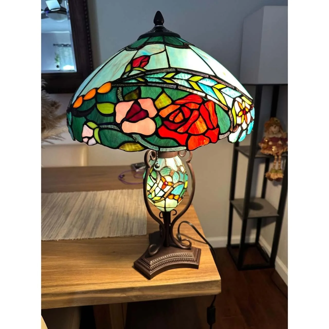 Настільна лампа Bieye Tiffany Style L30738 подвійне підсвічування вітражне скло пелюстки троянд 16"x24", фото №3