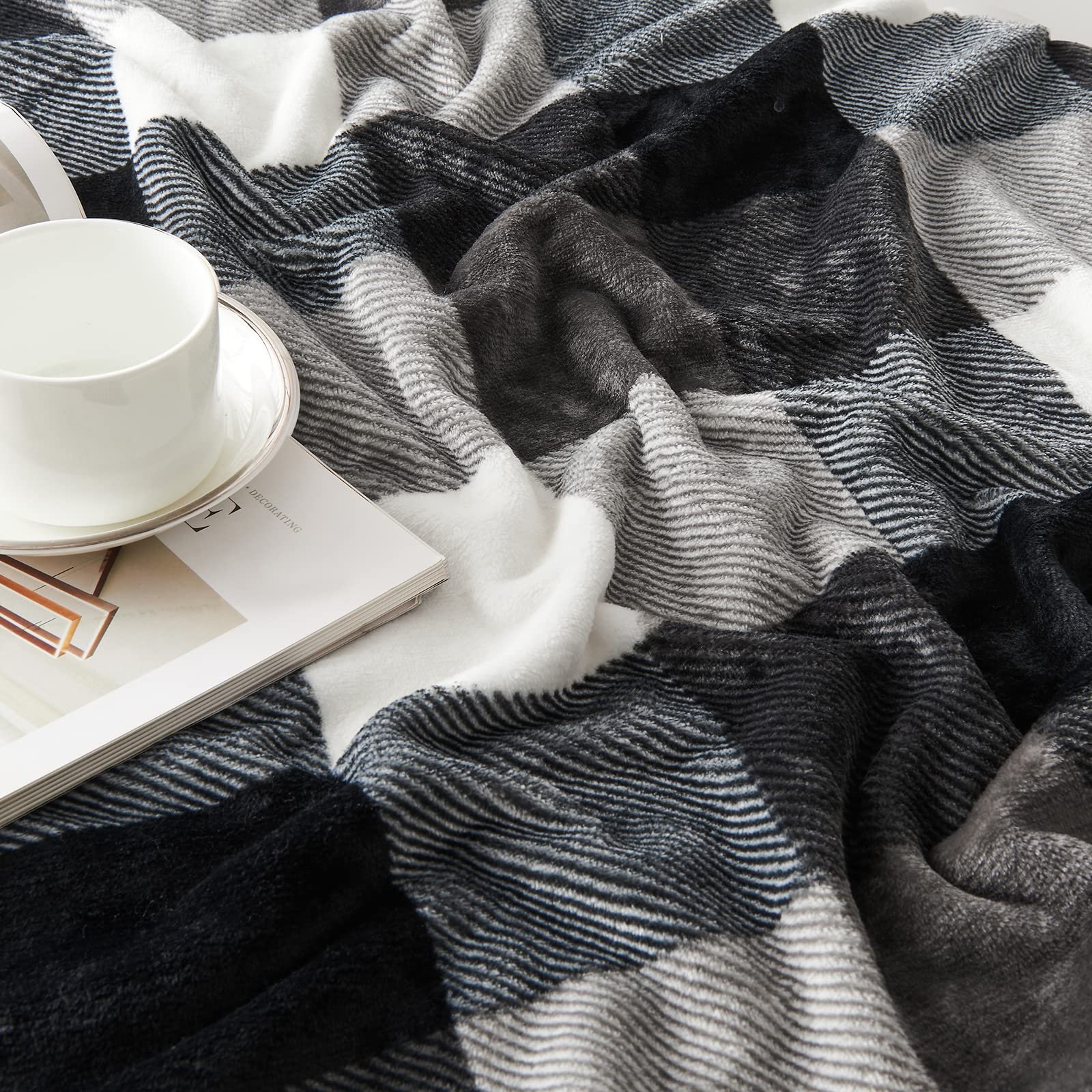 Покривало з фланелі SOCHOW 150 × 200 см, Чорно-біла в клітинку, фото №3 Покривало з фланелі SOCHOW 150 × 200 см, Чорно-біла в клітинку, фото №3