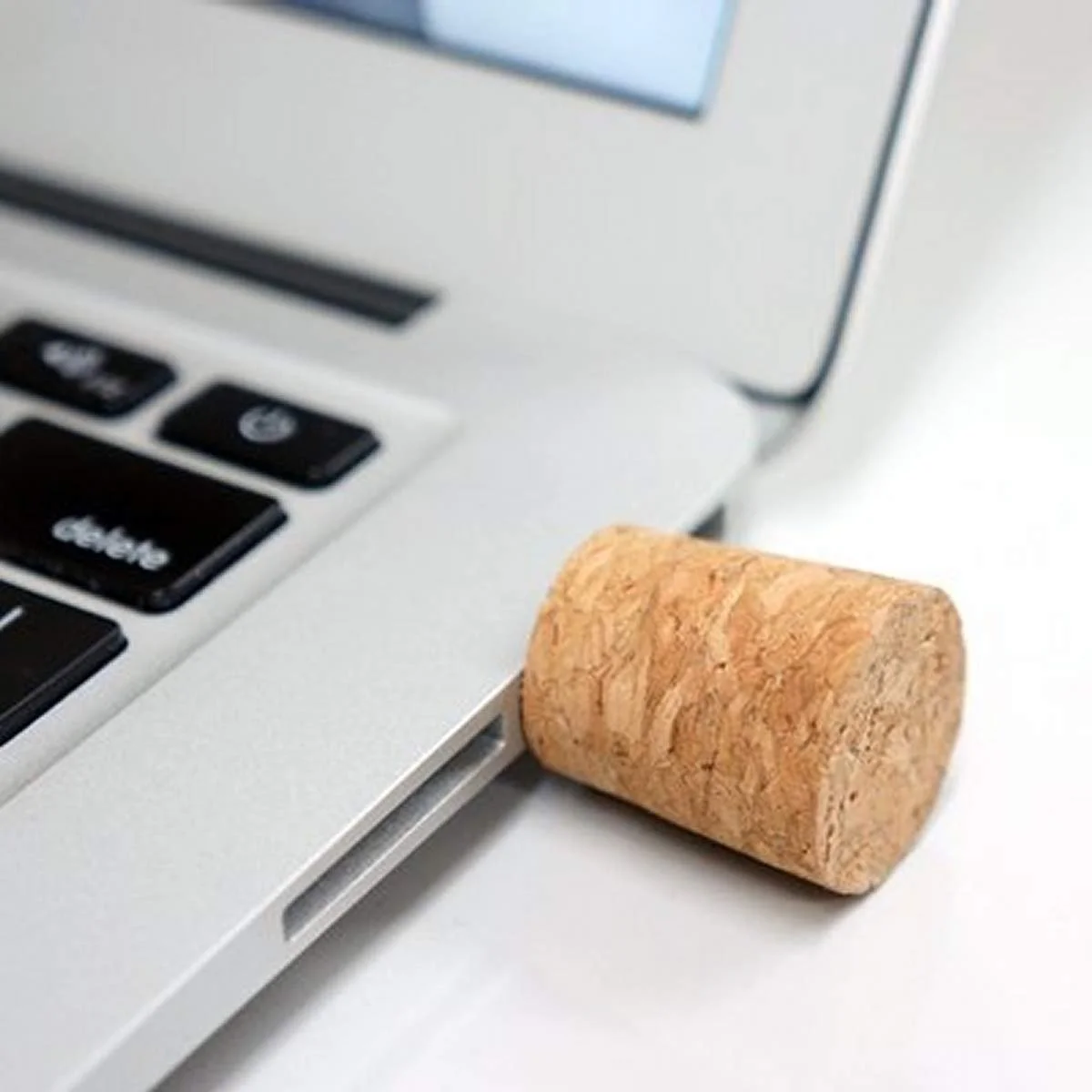 USB Stick Ulticool Bottle Cork Glass 8GB 3.0 Transparent, фото №3 USB Stick Ulticool Bottle Cork Glass 8GB 3.0 Transparent, фото №3