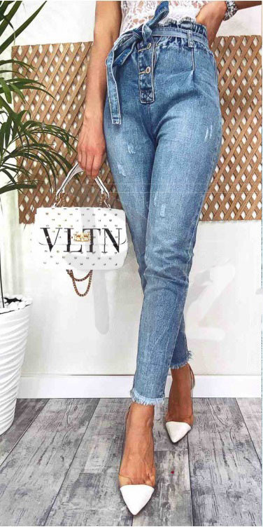 Джинси жіночі джинси мом з черепами весняний осінній коттонний 29 30 розмірів DM-3679 Блакитний PS, фото №1 Джинси жіночі джинси мом з черепами весняний осінній коттонний 29 30 розмірів DM-3679 Блакитний PS, фото №1